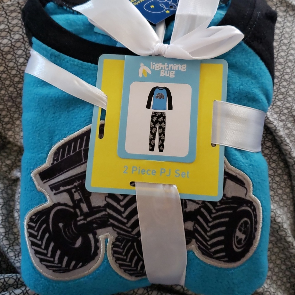 Truck PJ'S🧸 - Picture 3 of 4